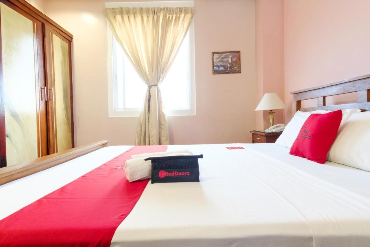 Reddoorz Near Camp Montelibano Hotel Bacolod Buitenkant foto