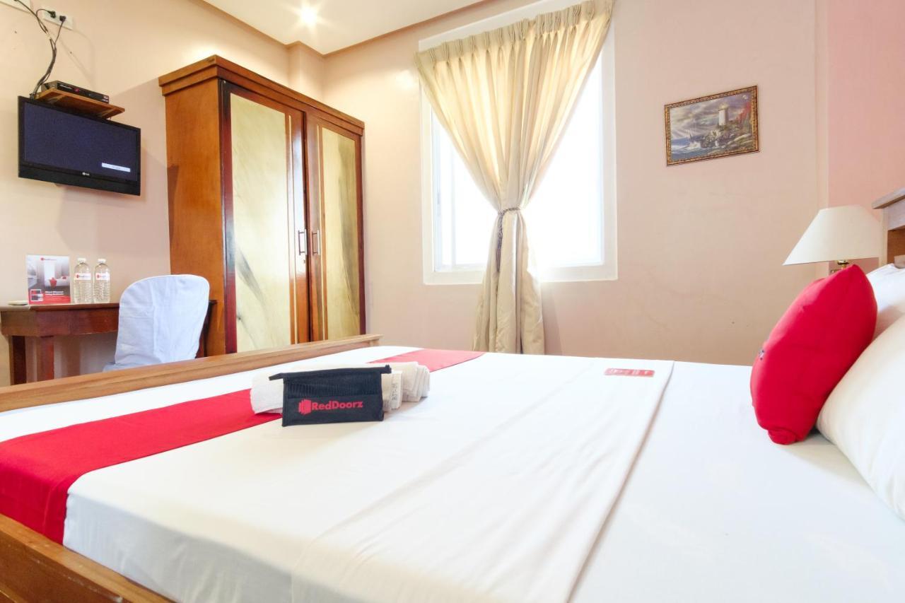 Reddoorz Near Camp Montelibano Hotel Bacolod Buitenkant foto